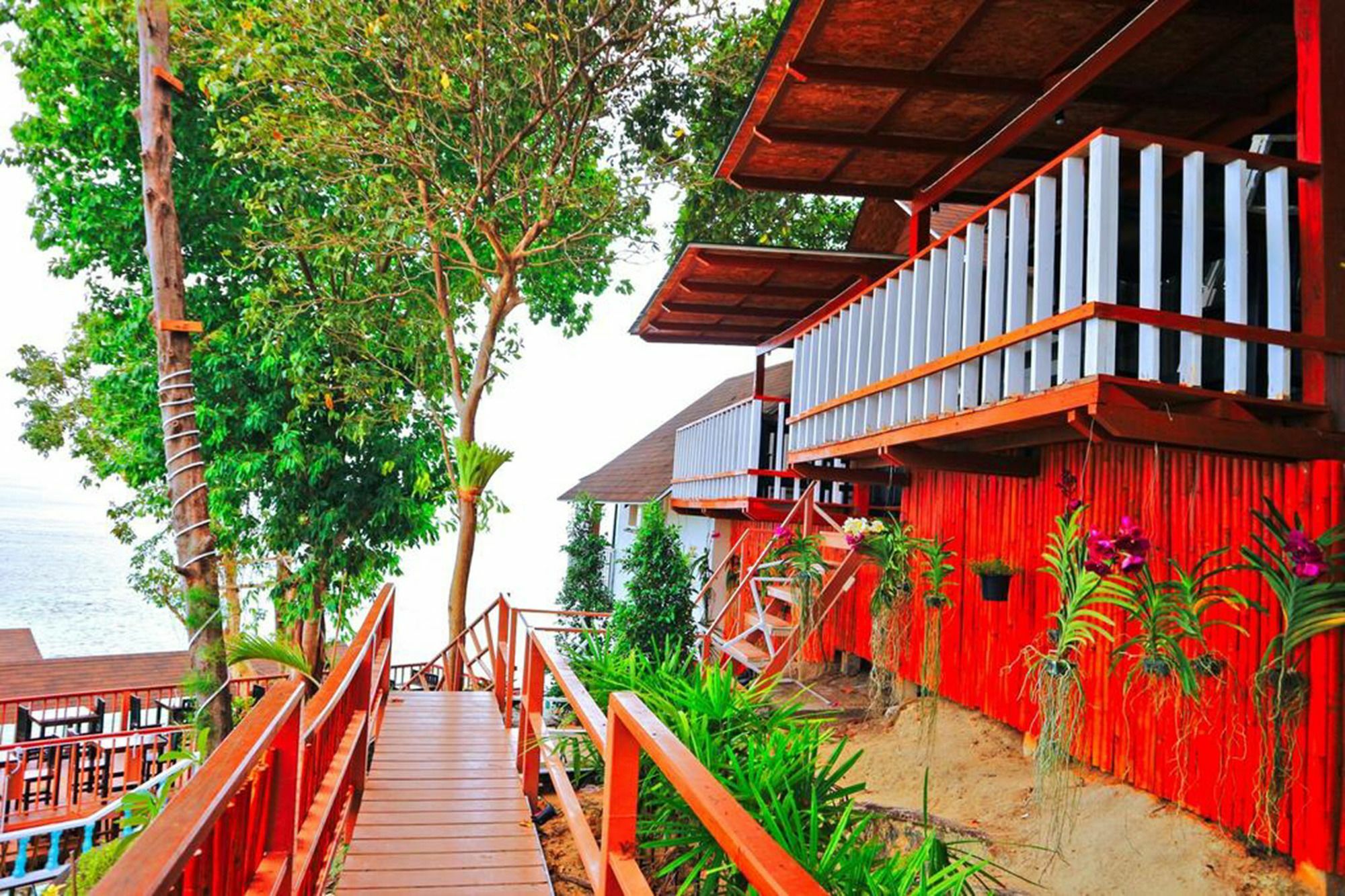 Resort Chareena Hill Koh Lipe