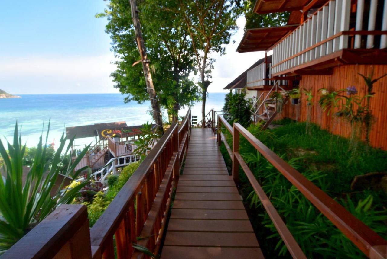 Chareena Hill Resort 3*